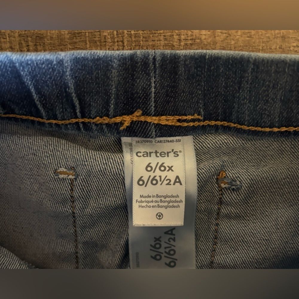 Girl’s size 6 lot of bootcut jeans, back and blue, Old Navy and carters - Picture 7 of 11